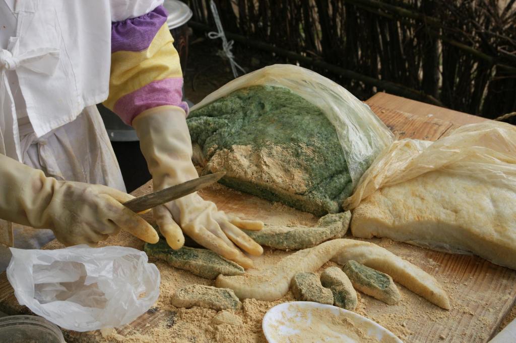 Korean Rice Cakes and Calories: Which Tteok Are Lighter, and Why It&nbsp;Matters